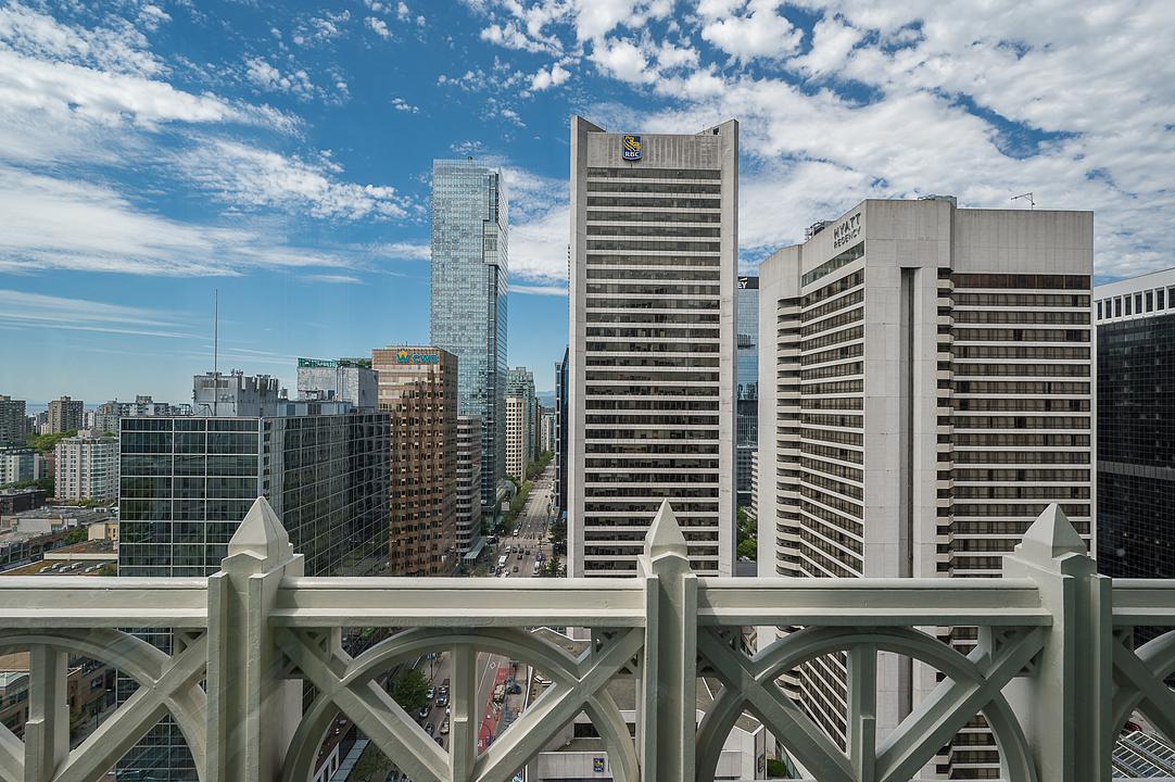 1918 - 925 West Georgia Street, Vancouver, BC