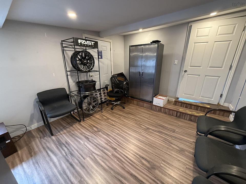 1323 Highway 2, Lantz, NS