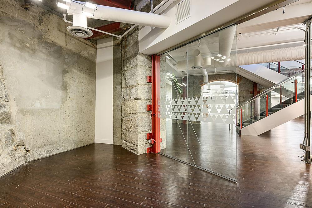 390 Cambie St, Vancouver, BC