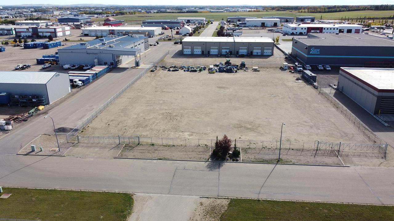 70 Queensgate Crescent, Blackfalds, AB