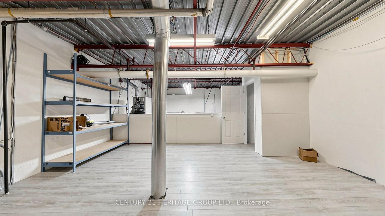 4 - 90 Esna Park Drive, Markham, ON