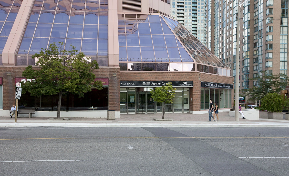 336 - 50 Burnhamthorpe Road West, Mississauga, ON