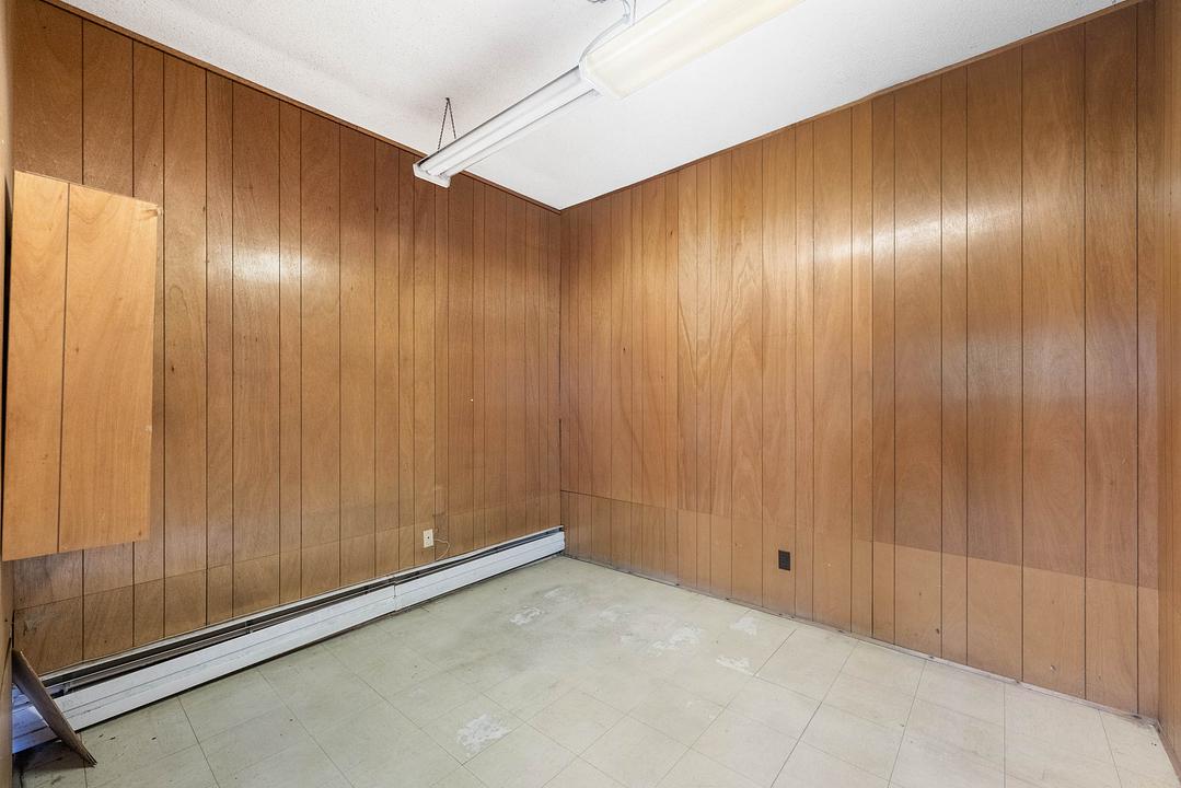 8242 Ontario Street, Vancouver, BC