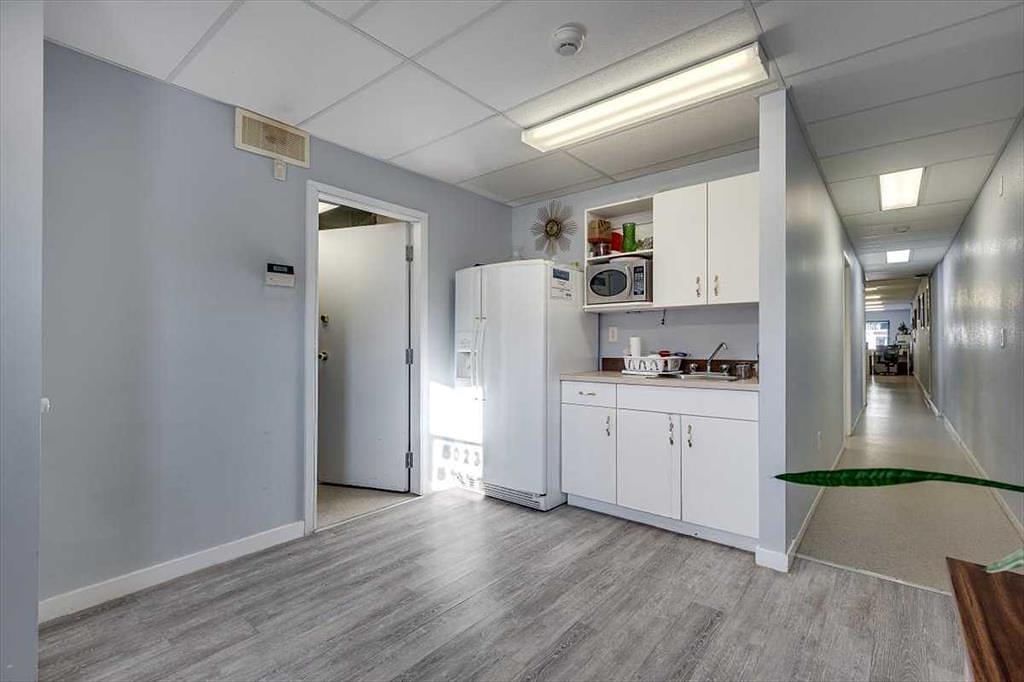 5023 51 Avenue, Ponoka, AB