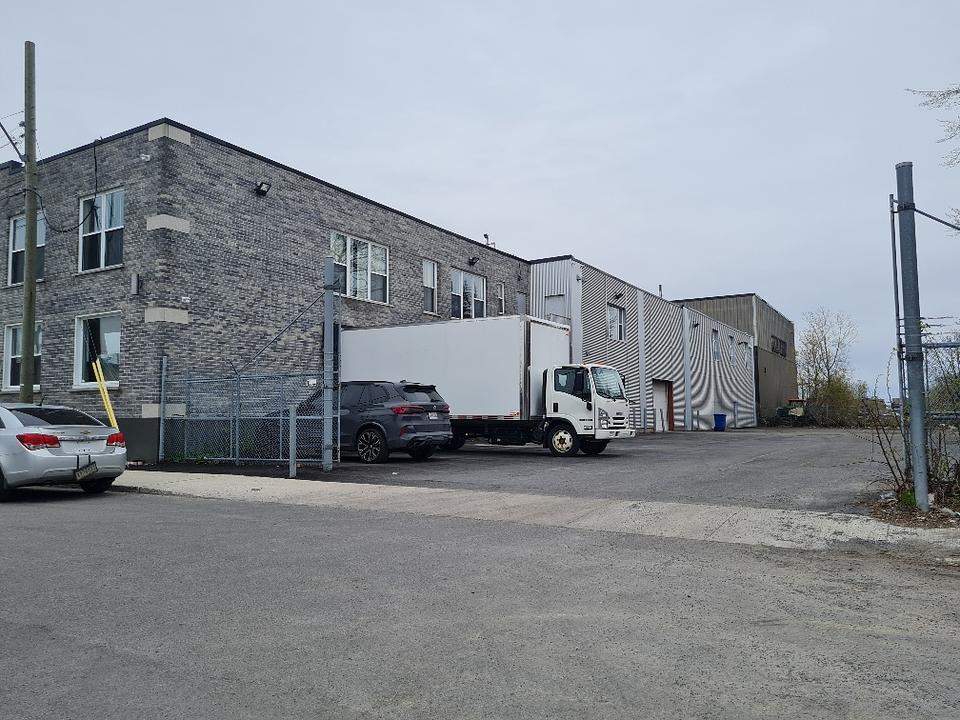 6290 Rue Périnault, Montréal, QC