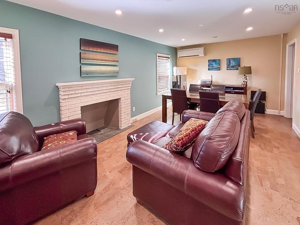 180 Dufferin Street, Bridgewater, NS