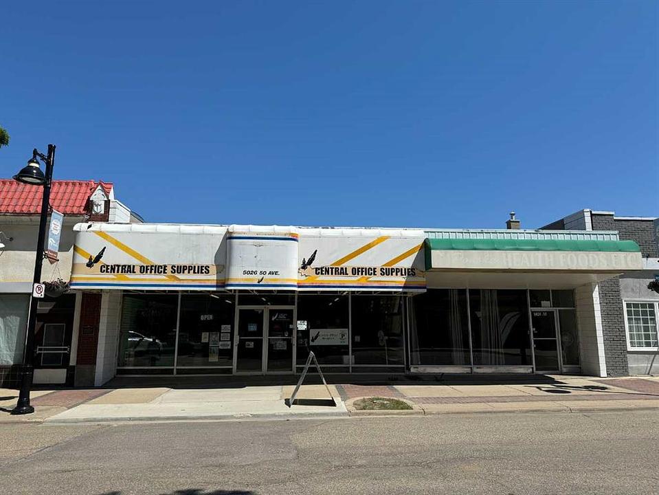 5026 50 Avenue, Ponoka, AB
