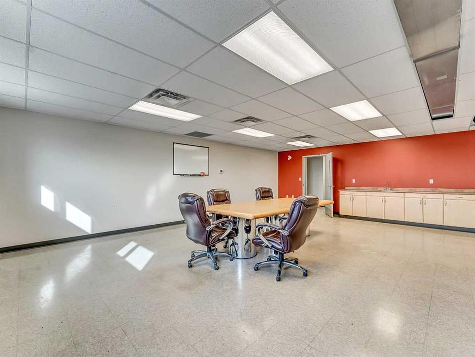 1782 32 Street Southwest, Medicine Hat, AB