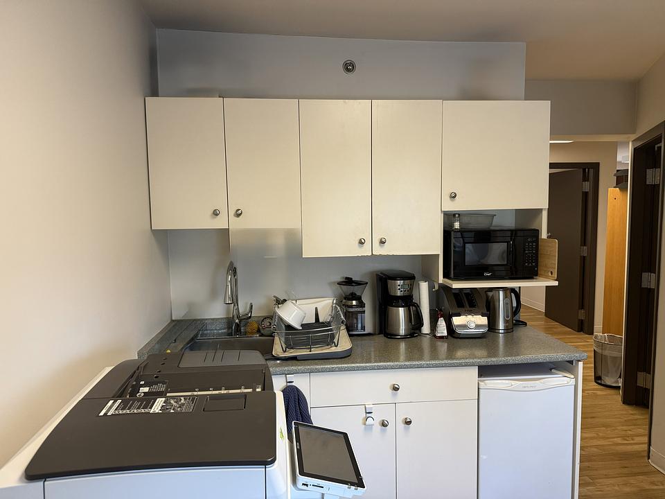 1124 - 470 Granville Street, Vancouver, BC