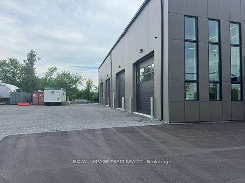 140 Reis Road, Ottawa, ON