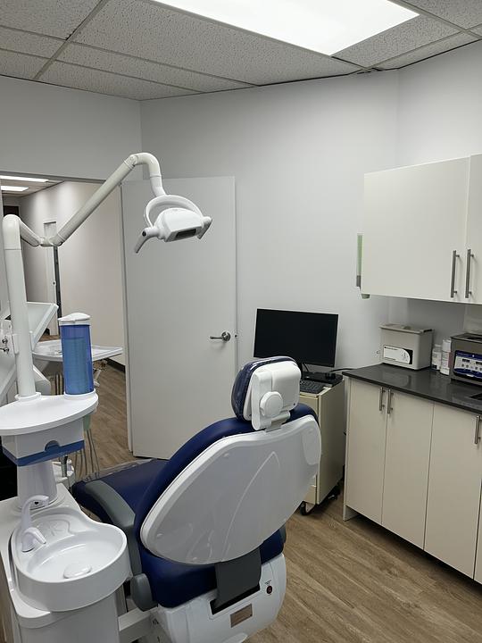 209 - 5881-5889 Cote des Neiges, Montreal, QC