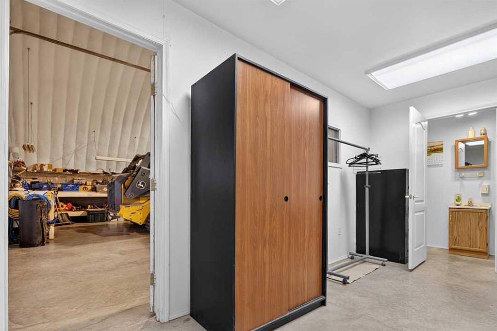 33066 Township Road 250, Calgary, AB