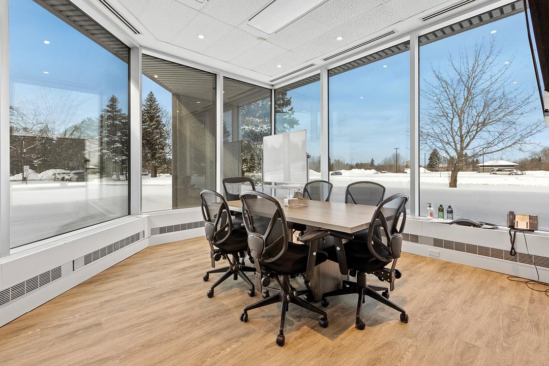 2505 St Laurent Blvd, Ottawa, ON
