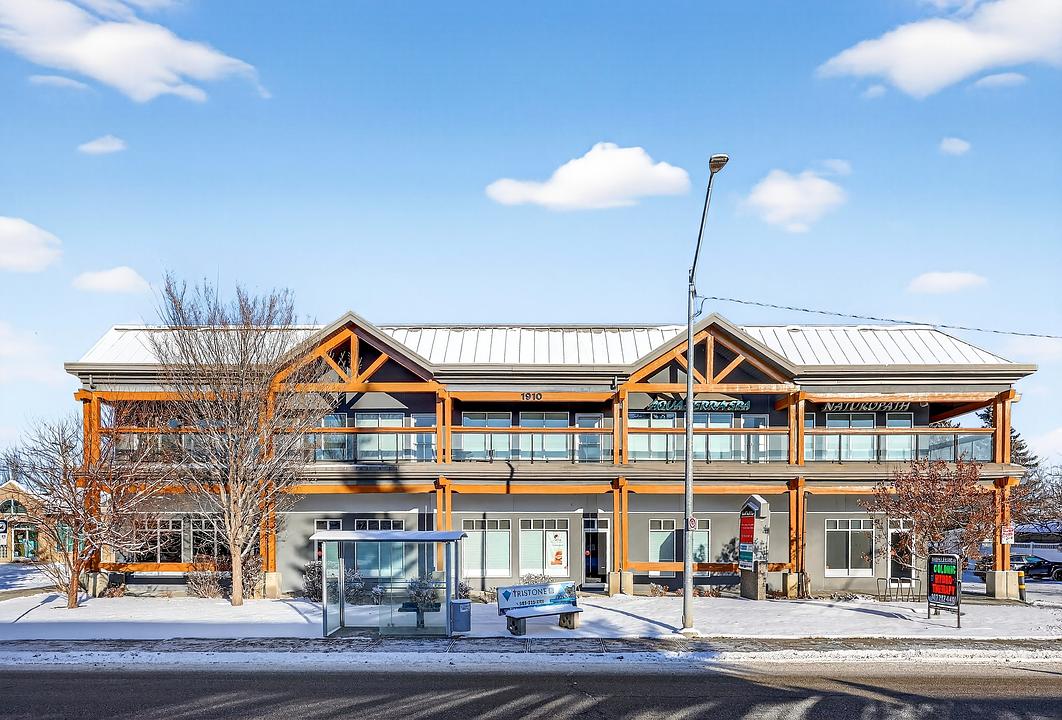 1910 20 Avenue Northwest, Calgary, AB