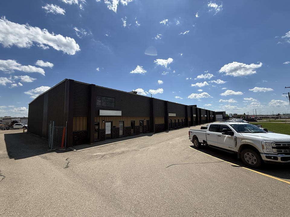 7-9 - 6721 67 Avenue, Red Deer, AB