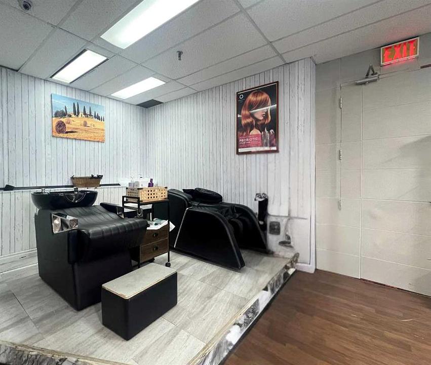 110&111 - 7015 Macleod Trail Southwest, Calgary, AB