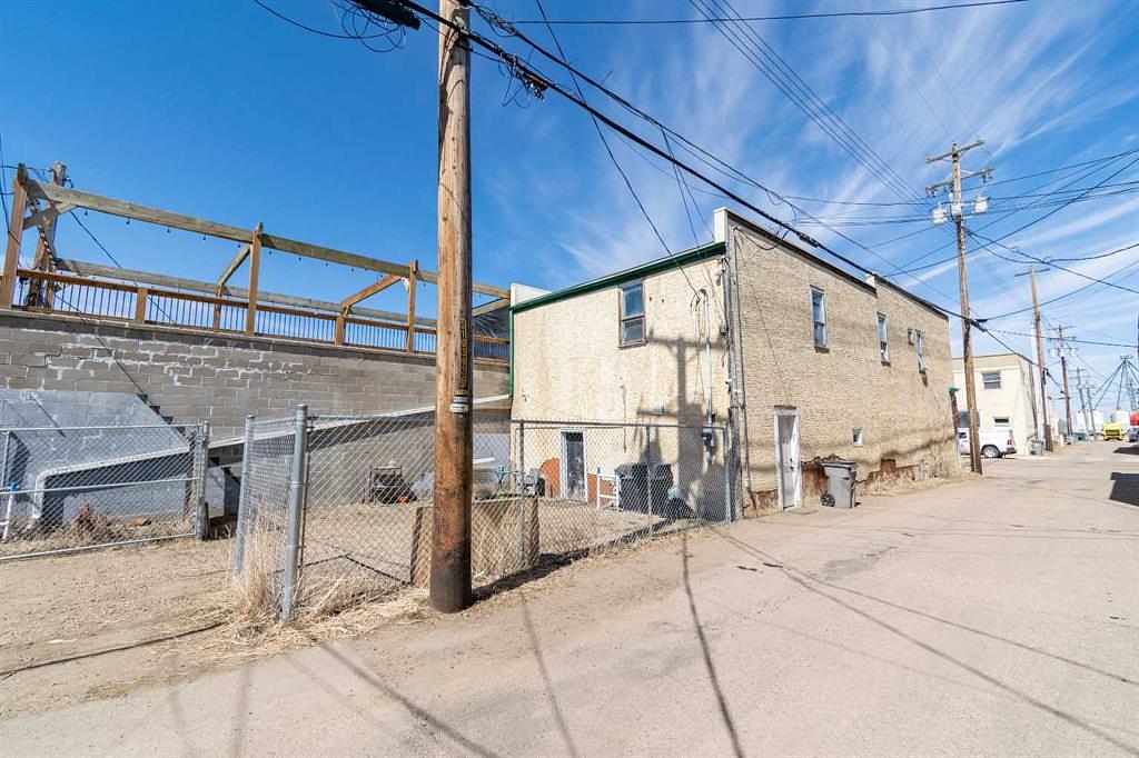 5007 50 Avenue, Stettler, AB