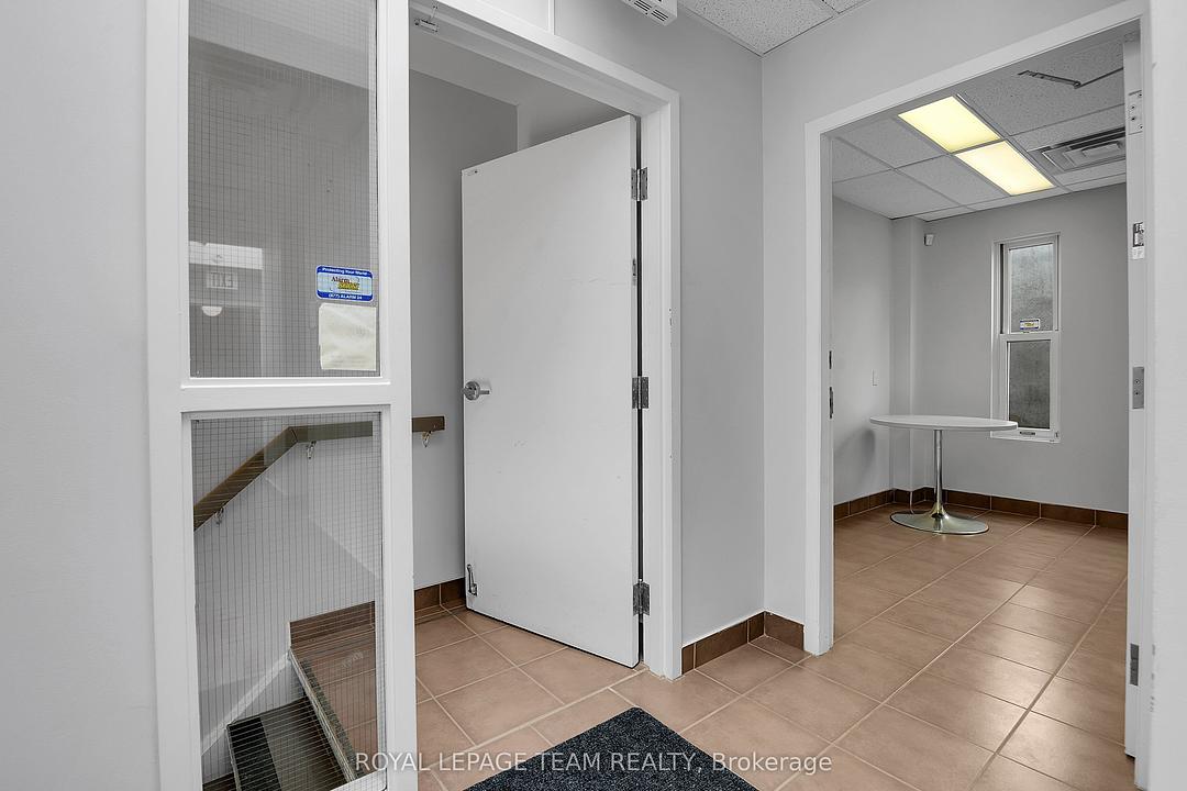 901 Somerset Street West, Ottawa, ON