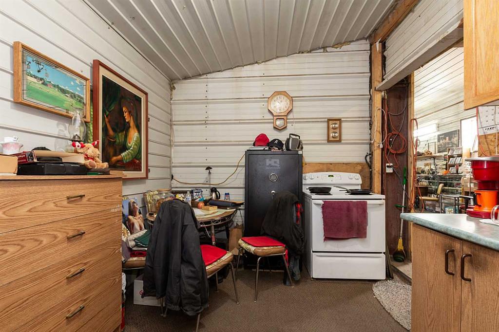 604 12 Street, Fort Macleod, AB
