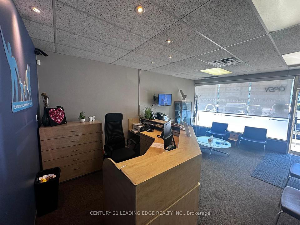 552 Sheppard Avenue West, Toronto, ON
