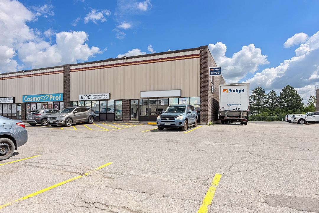 2261 Gladwin Crescent, Ottawa, ON