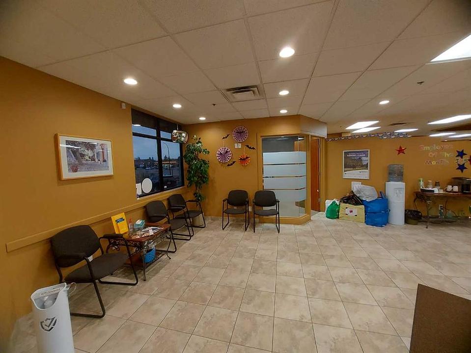 101 - 4320 50 Avenue, Red Deer, AB