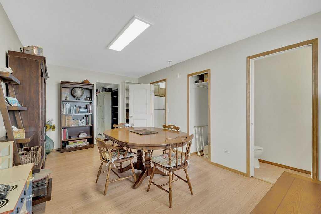 5025 46 Avenue, Rimbey, AB