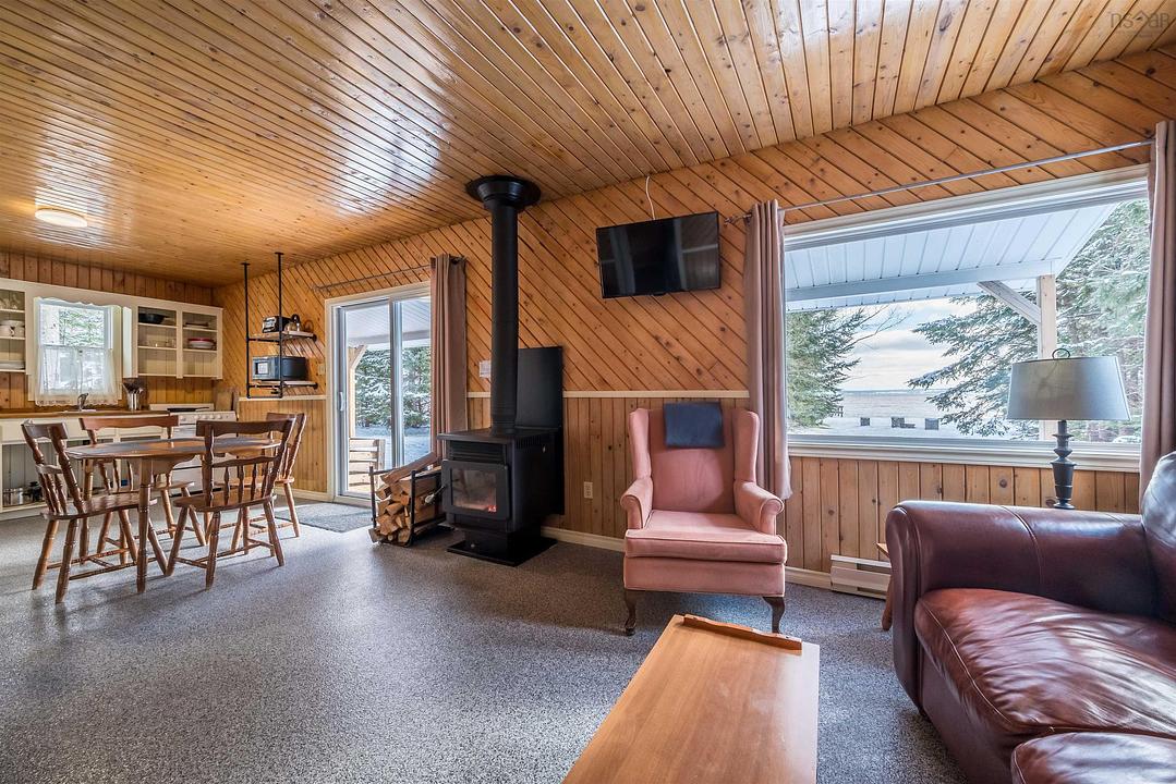 320 Cove Road, Economy, NS