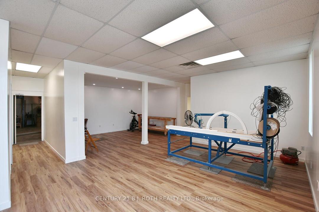 240 9th Avenue East, Owen Sound, ON