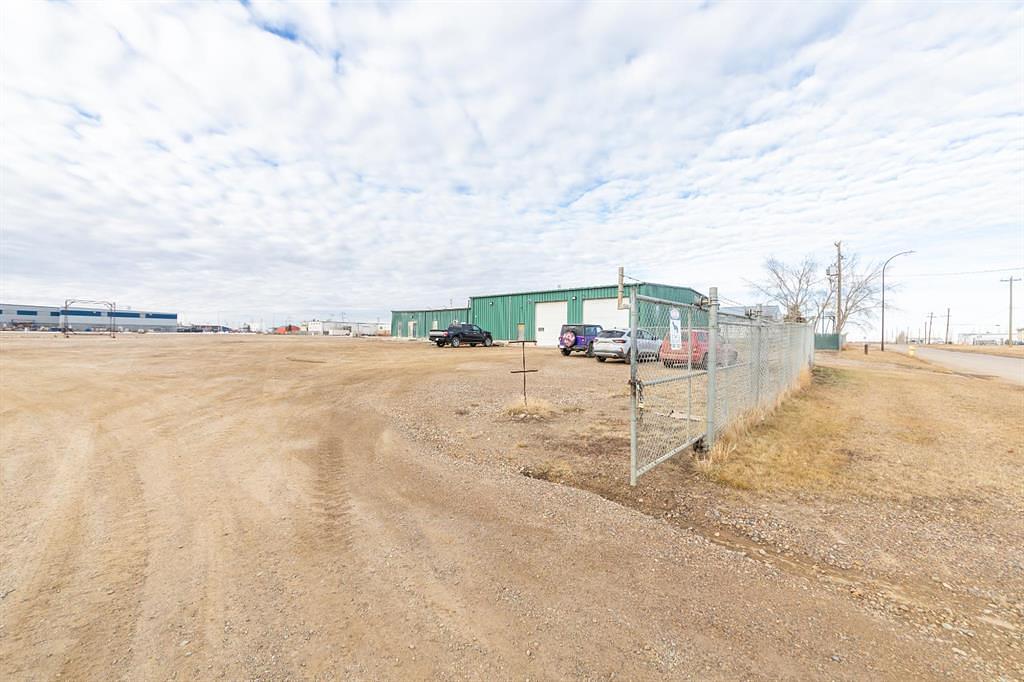 5520 59 Avenue, Lloydminster, AB
