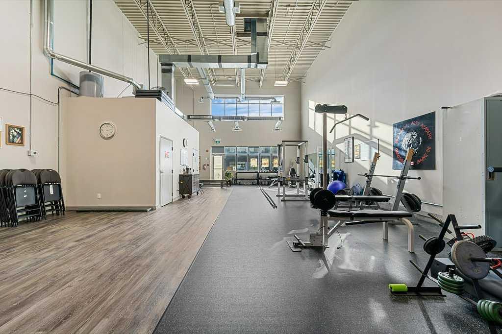 2 - 110 Commercial Drive, Calgary, AB