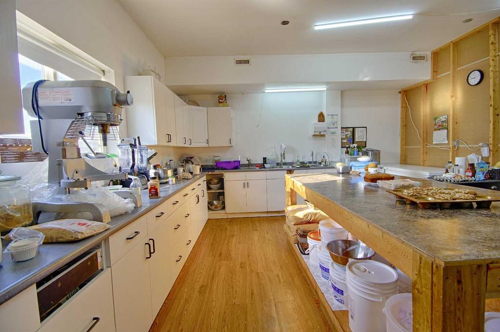 101 3 Street, Hays, AB