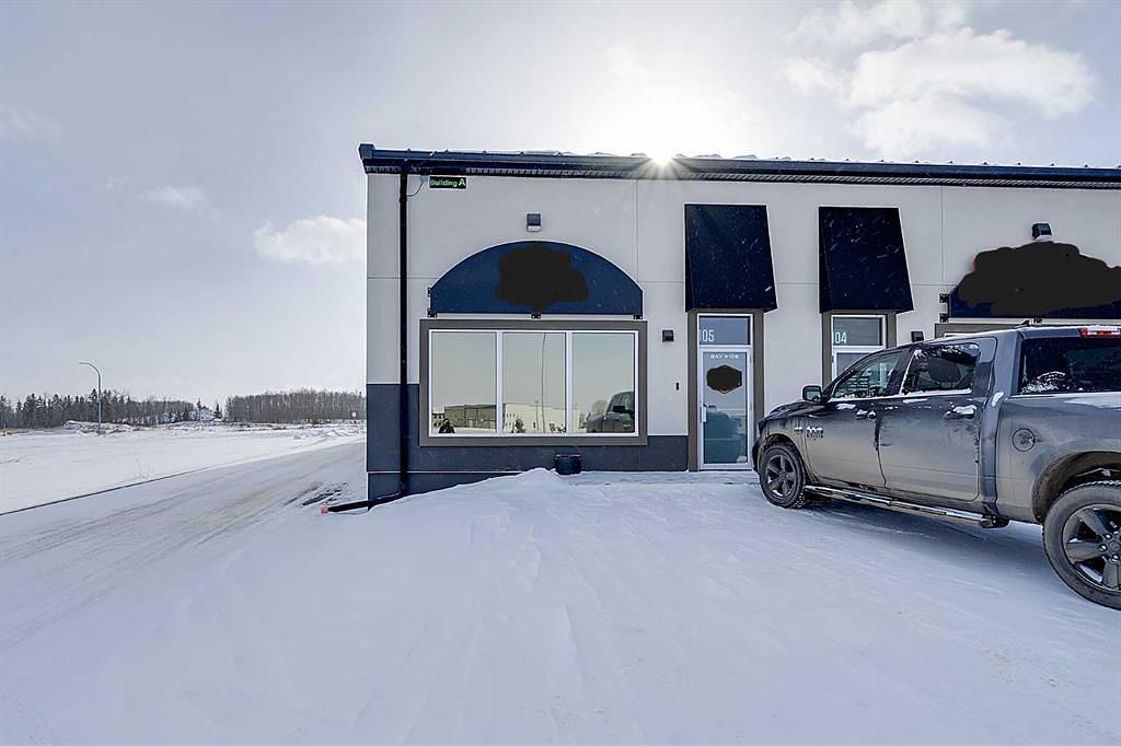 303a Larch Close, Red Deer, AB
