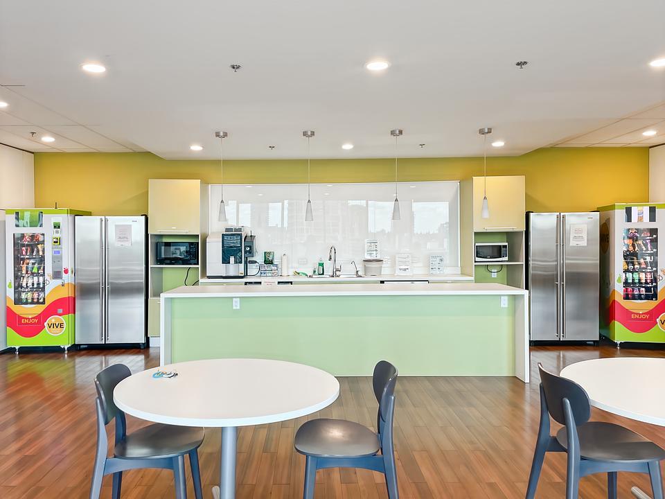 903 8 Avenue Southwest, Calgary, AB