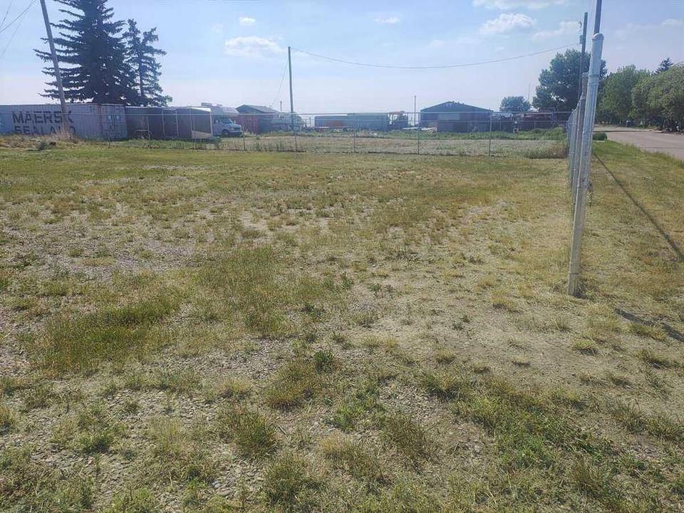 309 1 Avenue, Bassano, AB