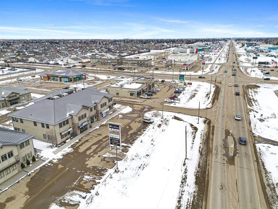 Unit B - 1724 50 Avenue, Lloydminster, AB