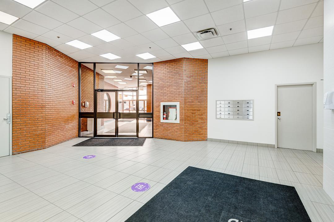 500 - 222 58 Ave SW, Calgary, AB
