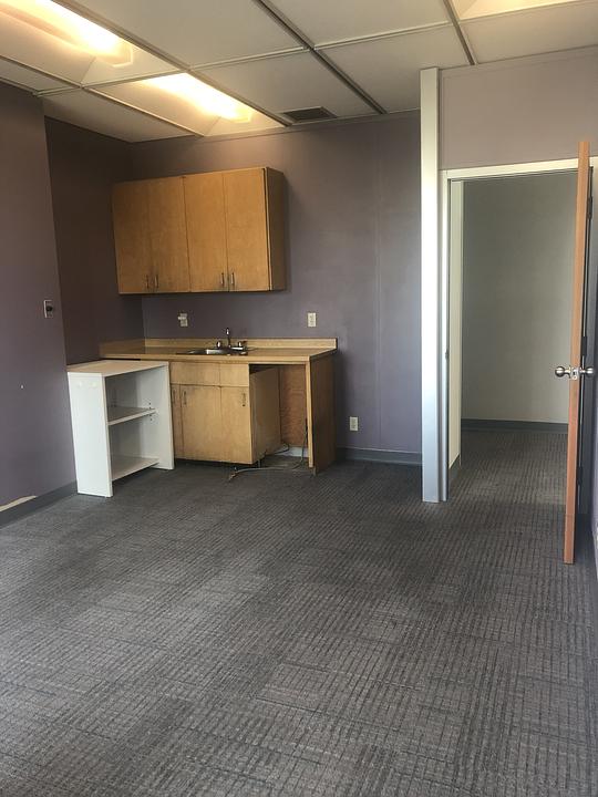 402 - 707 Fort St, Victoria, BC