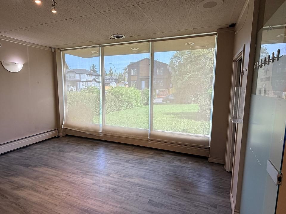 1133 17 Avenue Northwest, Calgary, AB