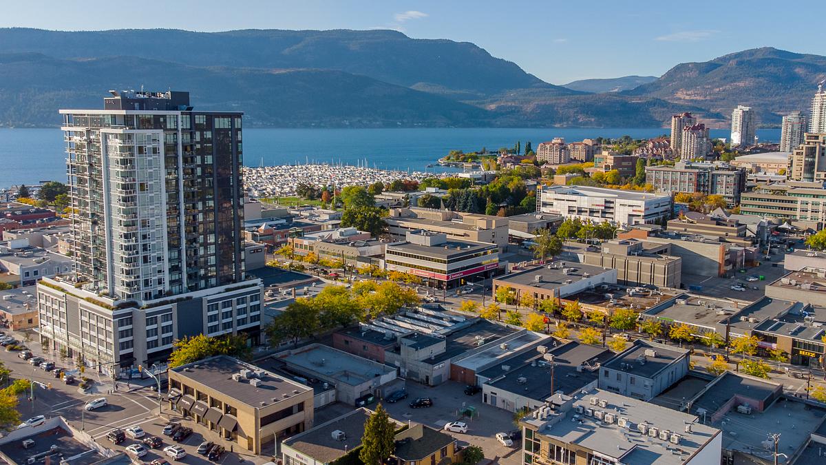 207 - 478 Bernard Avenue, Kelowna, BC