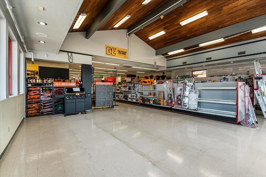 5674 Vedder Road, Chilliwack, BC