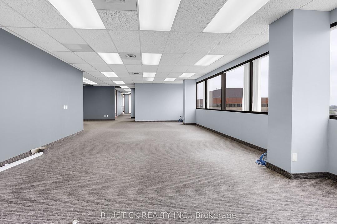 704 - 700 Dorval Drive, Oakville, ON