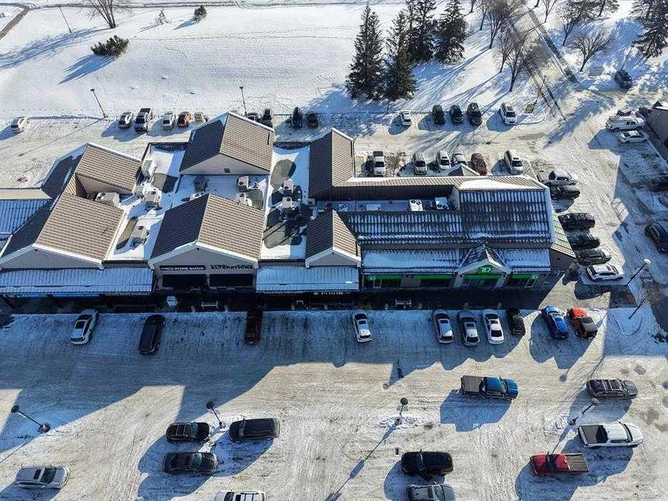 1600 90 Avenue Southwest, Calgary, AB