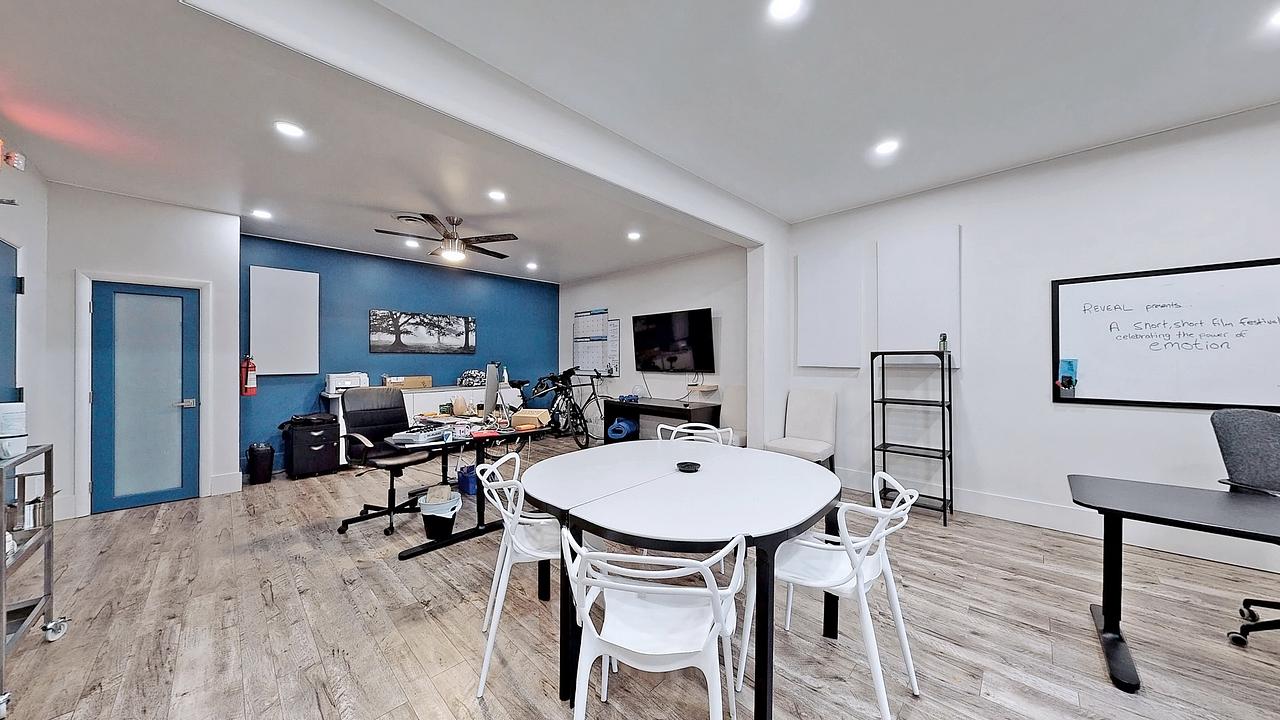 201 - 717 Queen Street East, Toronto, ON