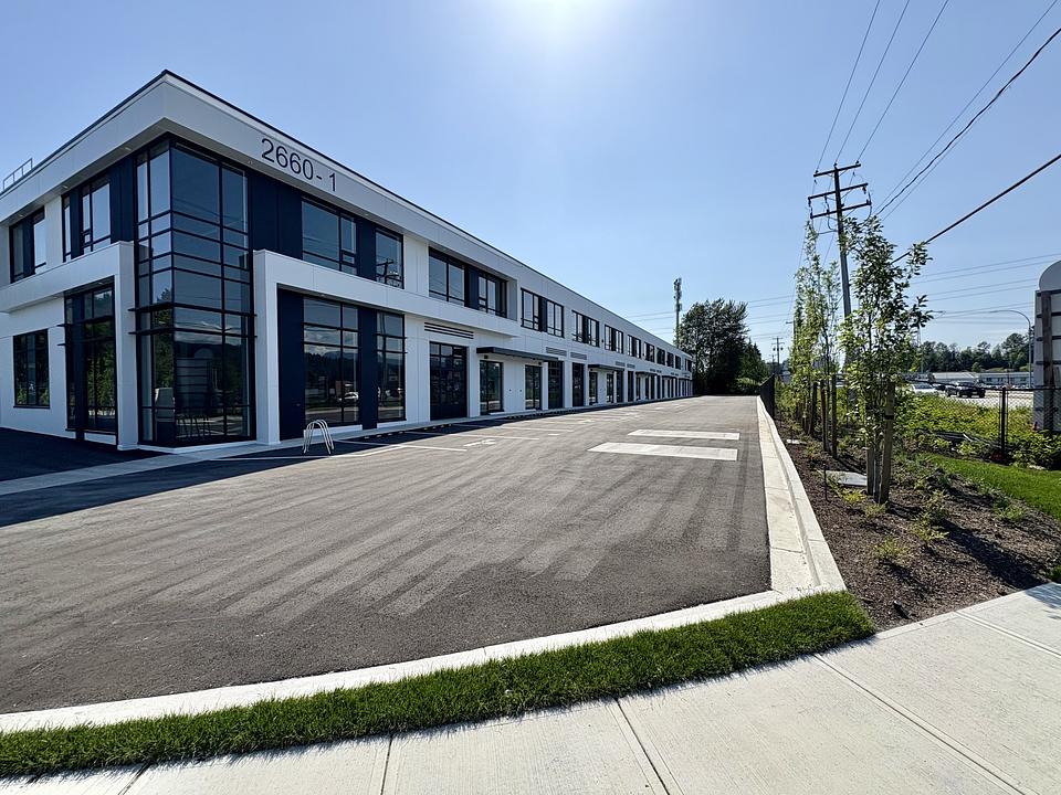 101 - 2660 Barnet Highway, Coquitlam, BC