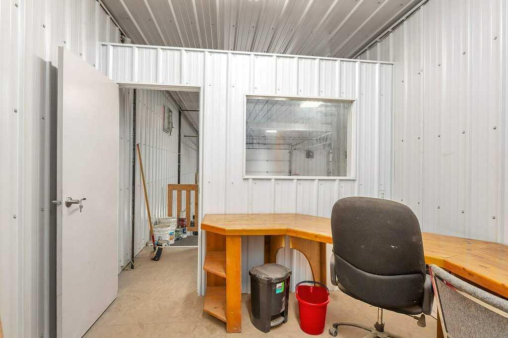 4911 50 Avenue, Eckville, AB