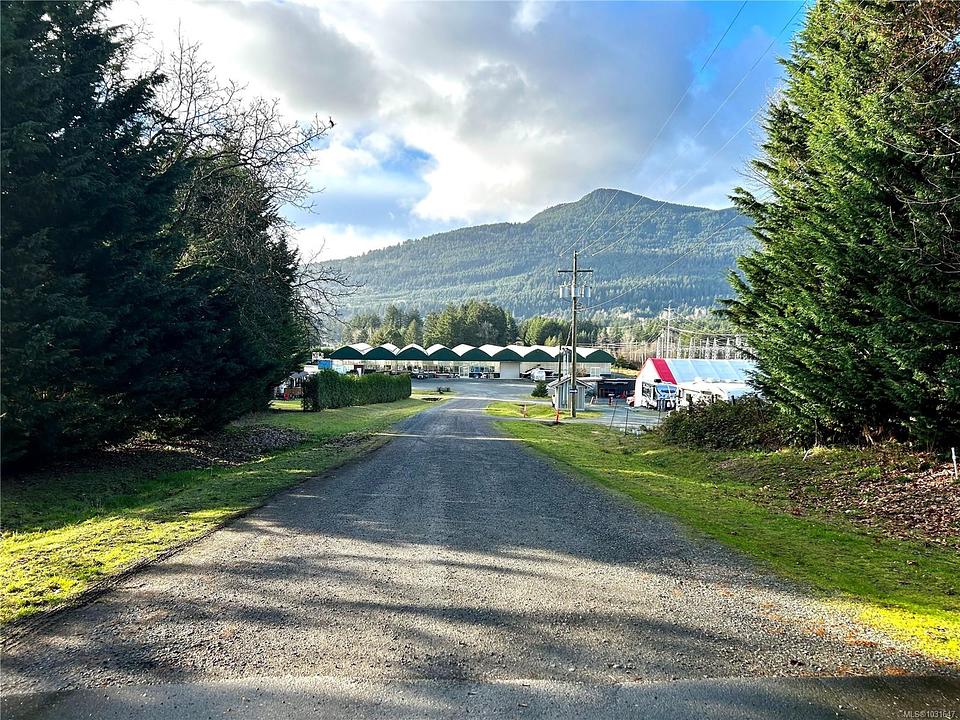 7030 Bell McKinnon Road, Duncan, BC