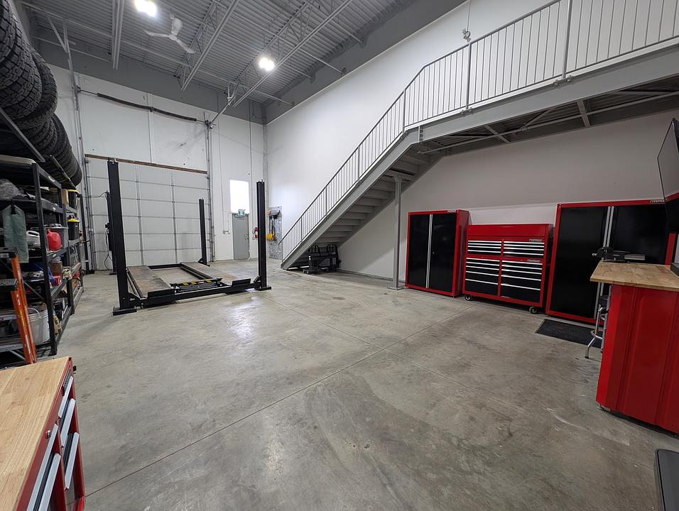 17304 106 Avenue Northwest, Edmonton, AB