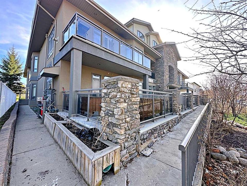 102 - 10110 Fraser Avenue, Fort McMurray, AB