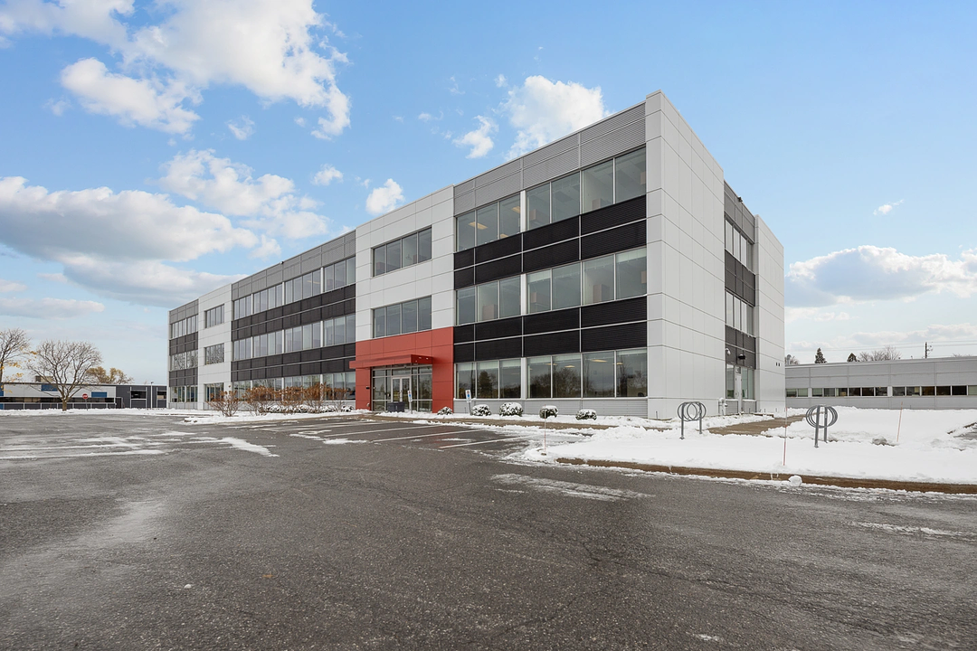 Ground Floor - 1935 Robertson Road, Ottawa, ON